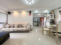 Blk 305 Tampines Street 32 (Tampines), HDB 5 Rooms #584404041